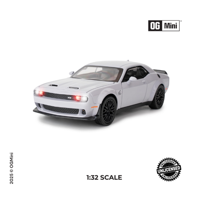 1:32 Dodge Hellcat – Polar Beast Muscle Edition (White)