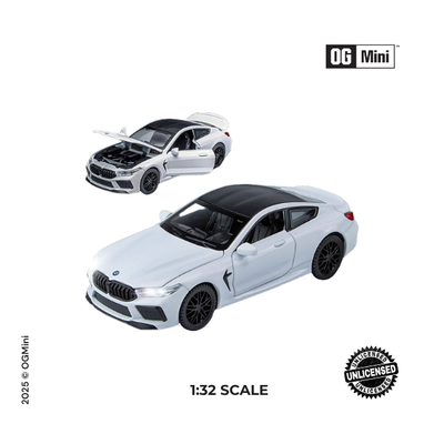 1:32 BMW M8 – Alpine White Beast