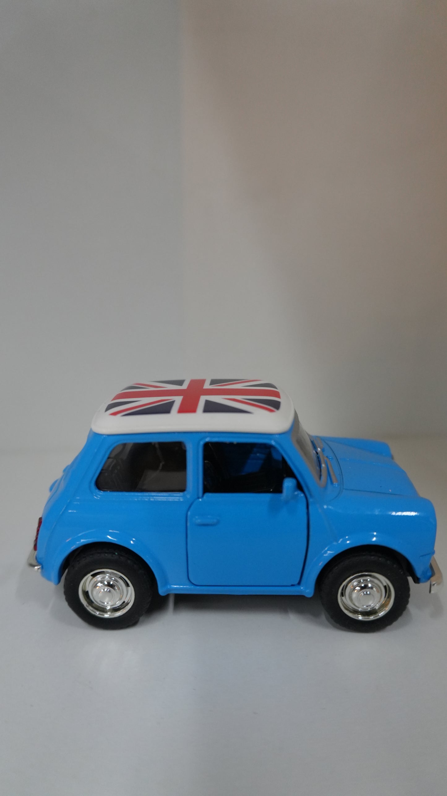 Mr Bean's Mini - Blue